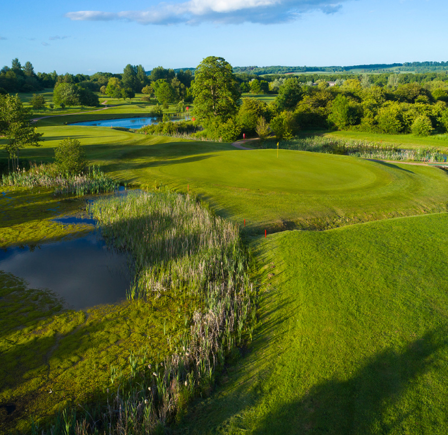 <strong>THE LAKES COURSE</strong>