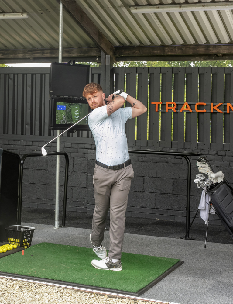 TRACKMAN DRIVING RANGE